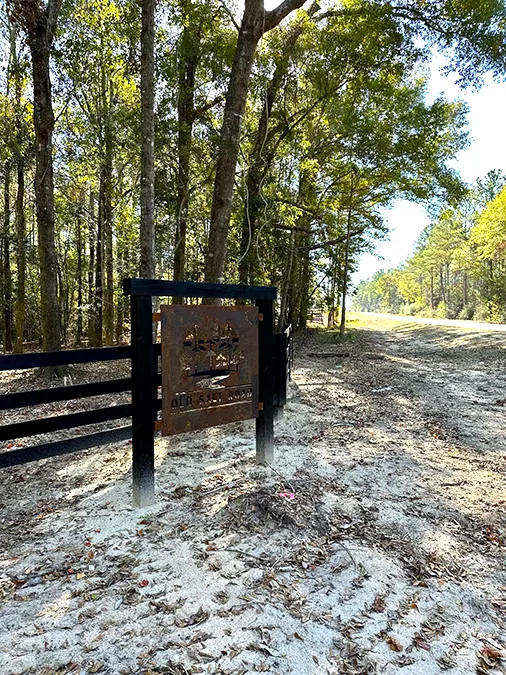 Old Salt Road Sign